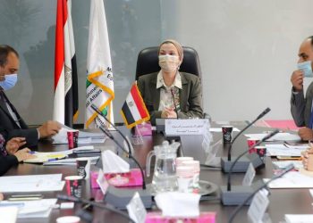 وزيرة البيئة