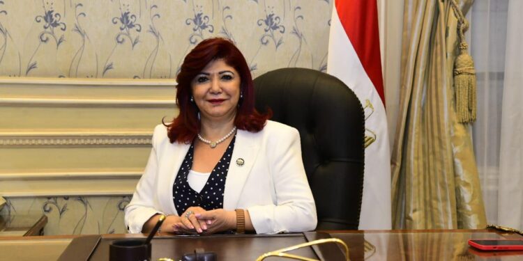 نورا علي رئيس لجنة السياحة والطيران بمجلس النواب