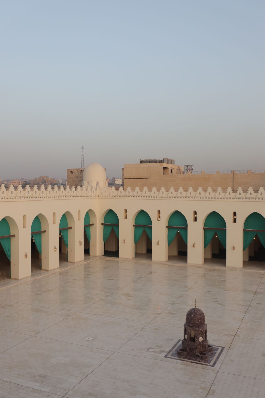 افتتاح مسجد الحاكم بأمر الله بعد الانتهاء من مشروع ترميمه 