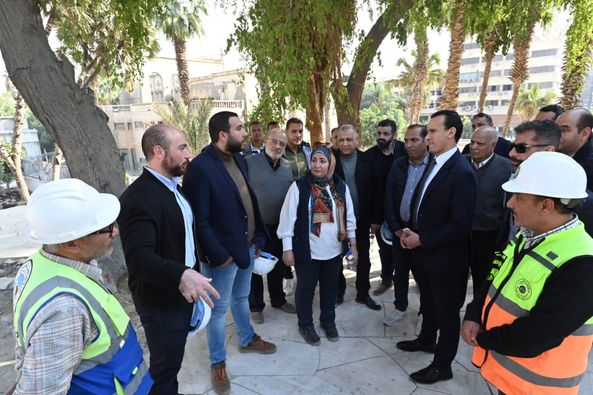 مساعد وزير الإسكان يتفقد سير العمل بمشروع تطوير وإحياء حديقة الأزبكية بمحافظة القاهرة