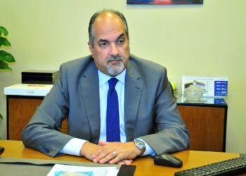 أيمن عبد الحميد العضو المنتدب ونائب رئيس مجلس إدارة شركة الأولى - الصكوك العقارية