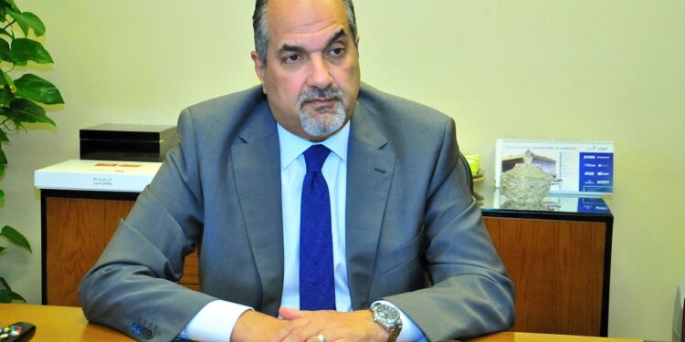 أيمن عبد الحميد العضو المنتدب ونائب رئيس مجلس إدارة شركة الأولى - الصكوك العقارية