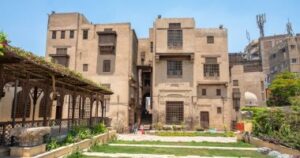 متحف جاير أندرسون يحتفل بتنظيم معارض أثرية وورش فنية وتثقيفية
