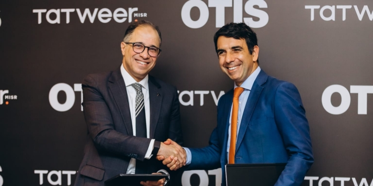Oplus_0