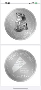 بمناسبة افتتاح المتحف المصري الكبير.. عملات وطوابع تذكارية تجسد عراقته وفخامة افتتاحه