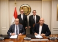 وزير قطاع الأعمال العام يشهد توقيع اتفاق تكميلي لعقود تطوير مجاويش بالغردقة